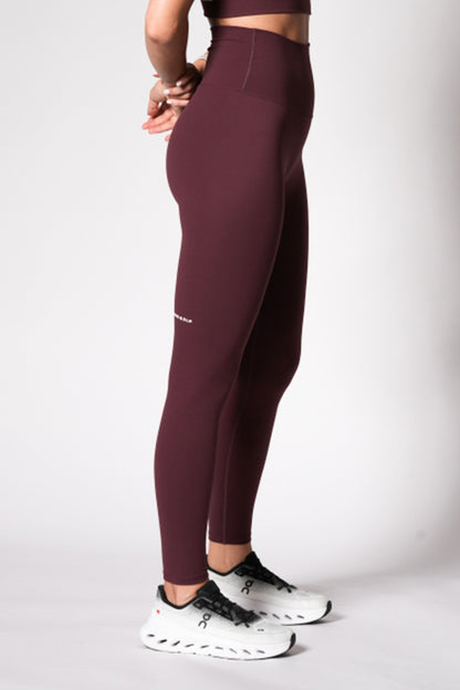 Sculpt Series Legging In Cherry