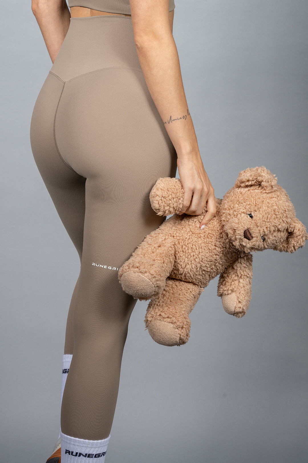 Sculpt Series Legging In Teddy